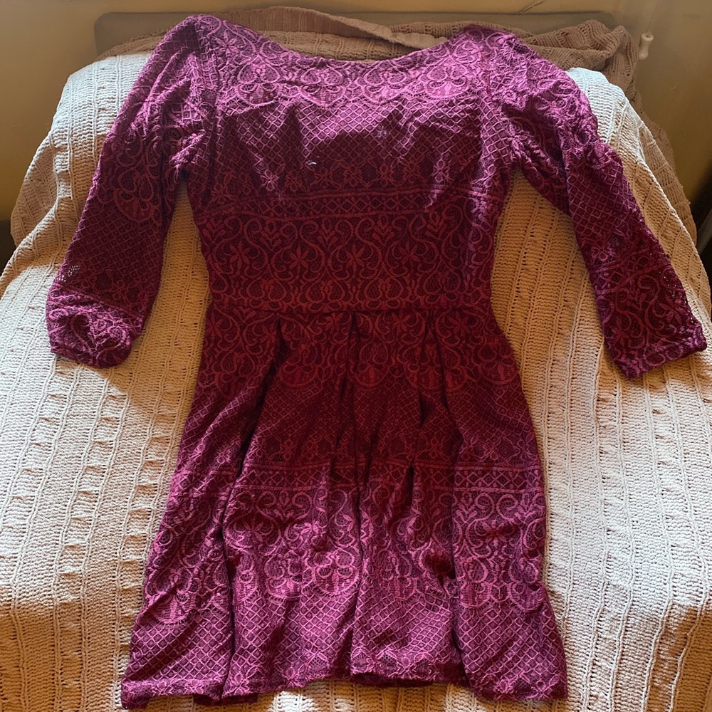 B. Darlin • lacy maroon mini bridesmaid dress